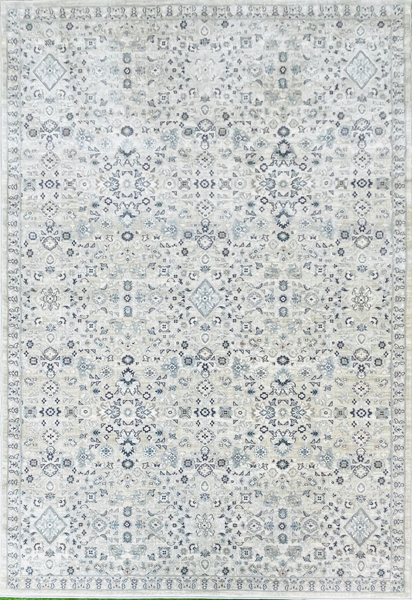 Timeless Ivory Beige Luxe Rug - 160x230cm (5.3x7.7)feet